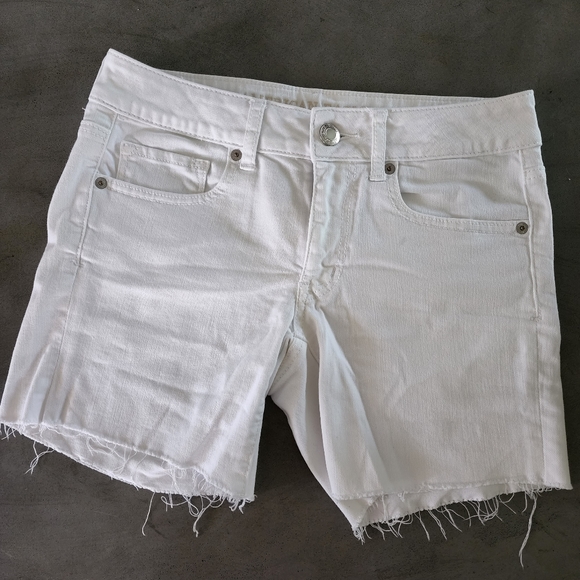 American Eagle Super Stretch Midi Shorts - Picture 2 of 5